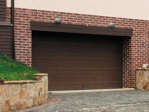 Секционные ворота 2500х2200 мм коричнево-красные DoorHan rsd02, electrostal.doorhan.ru